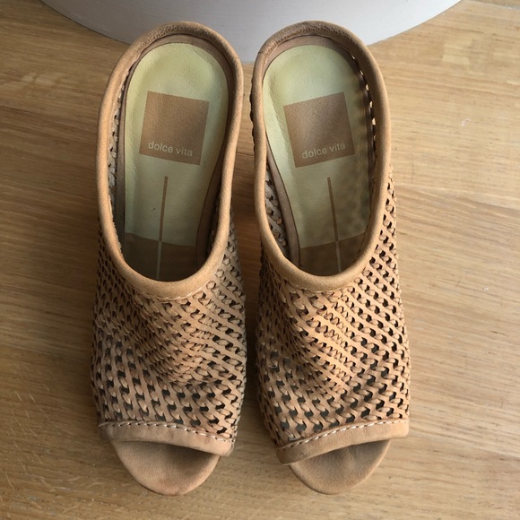 Dolce Vita Brooks Mules Leather 4.5” Heels Ivory 6.5 - Picture 2 of 8